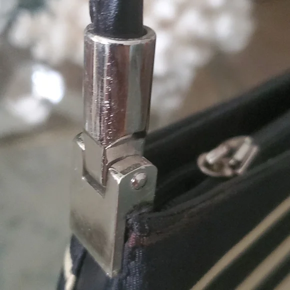 Kate Spade  (sale) - Picture 3 of 5